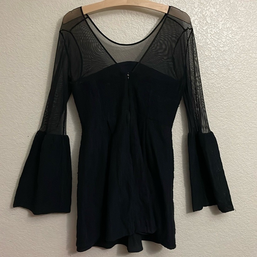 BCBGMAXAZRIA Black Mesh‎ Bell Sleeve Mini Dress Size 10